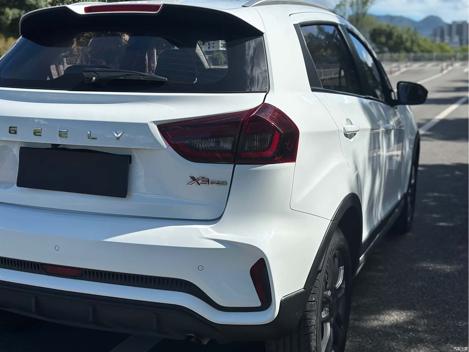 Geely X3, 2022 8