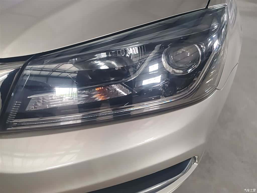Geely Emgrand, 2018 24