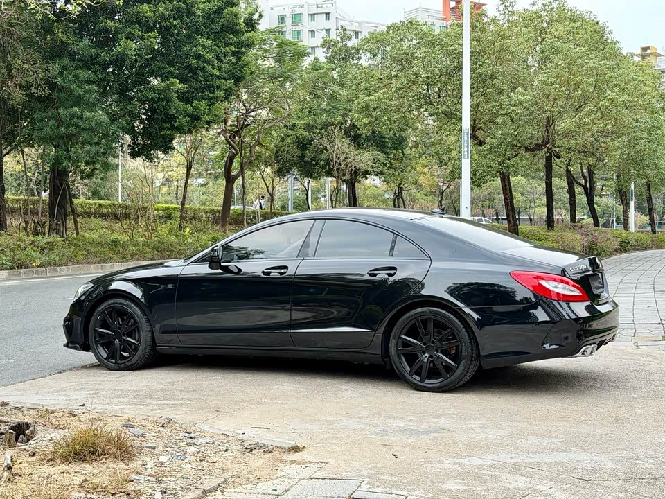 Mercedes-Benz CLS