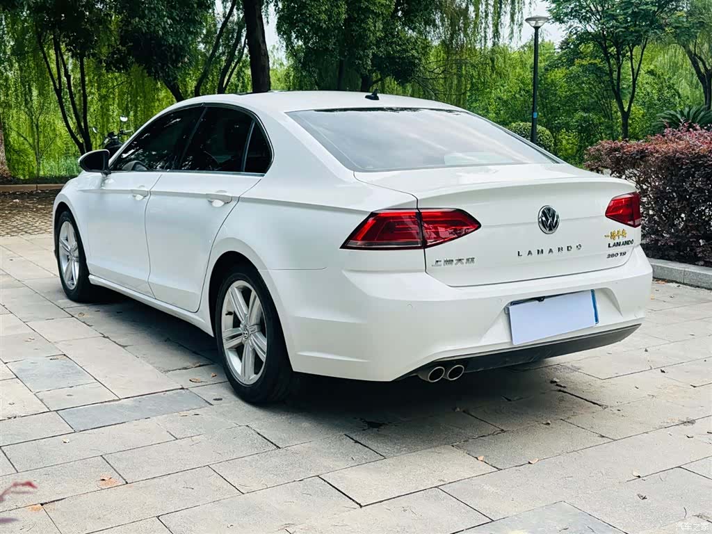 Volkswagen Lamando, 2016 9