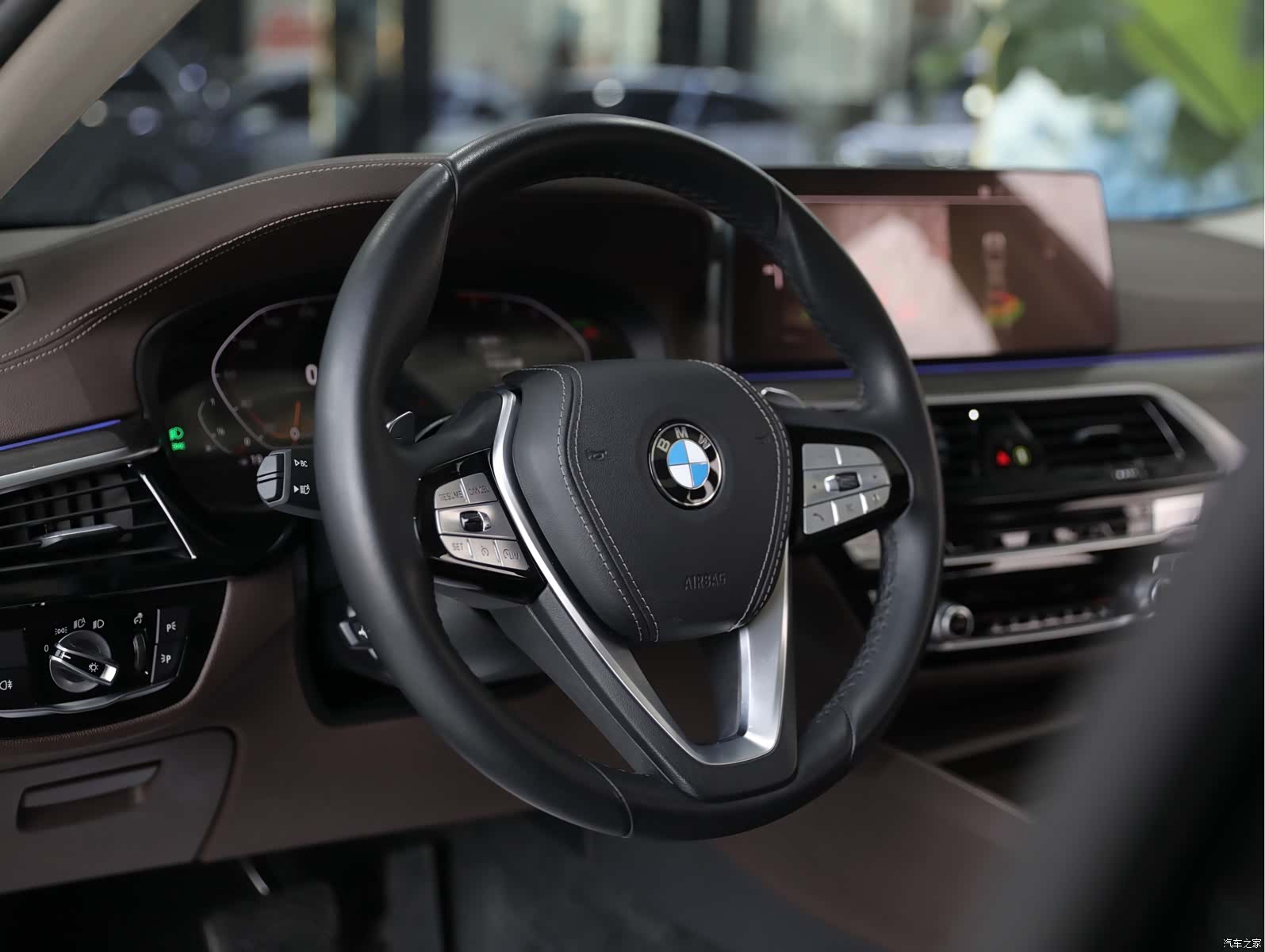BMW 5 Series, 2022 7