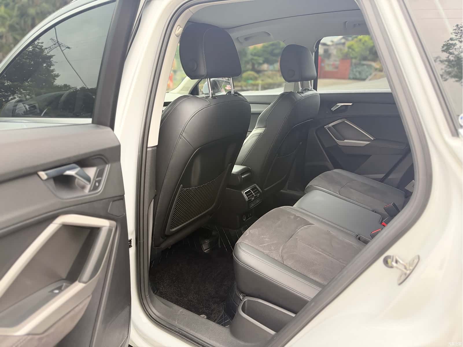 Audi Q3, 2022 все фото