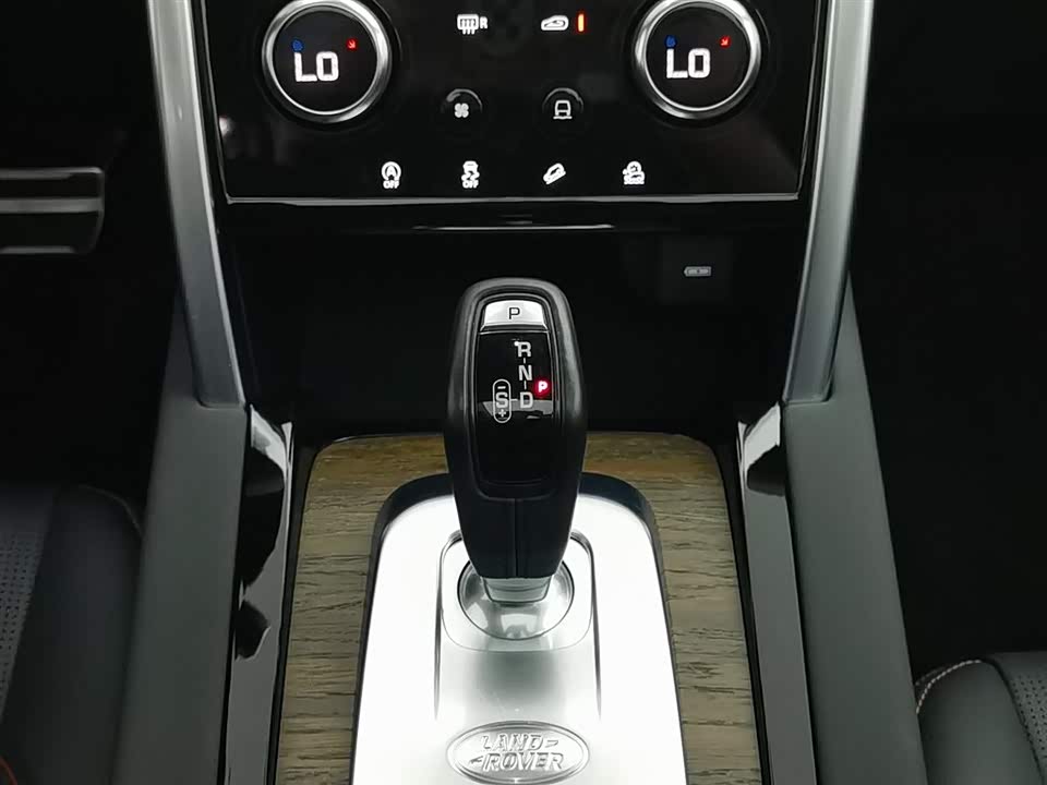 Land Rover Discover sports