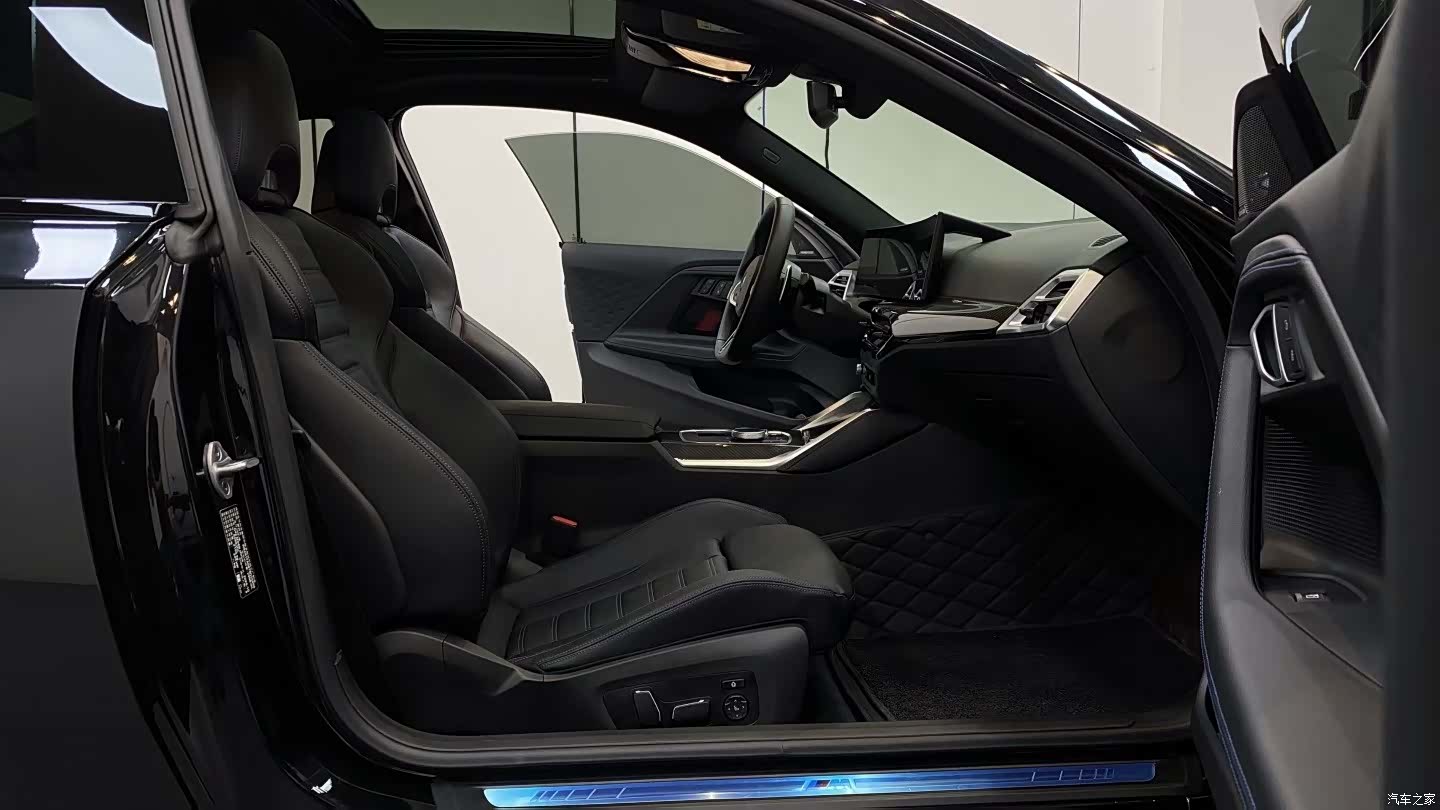 BMW M2, 2026 8