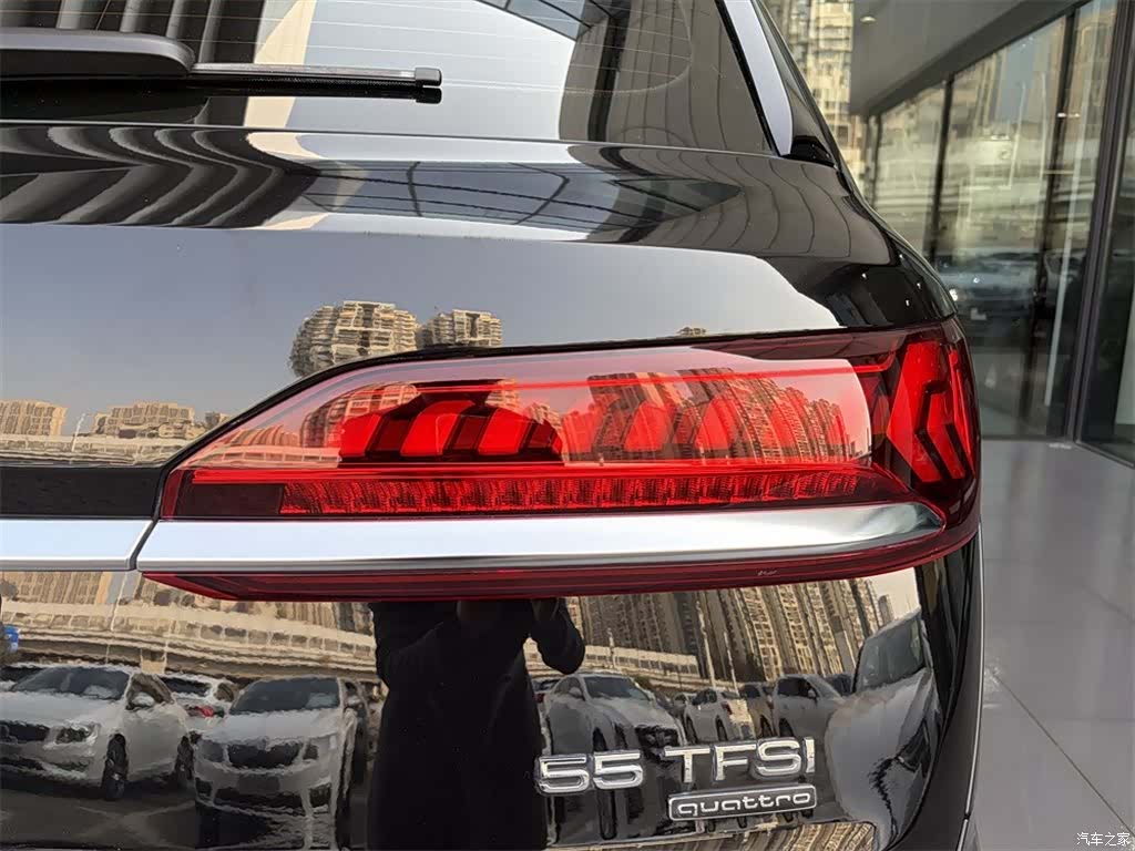 Audi Q7, 2023 13