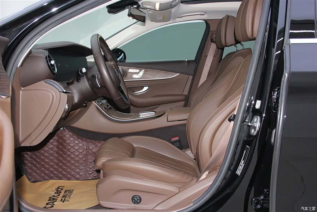 Mercedes-Benz E-Class, 2022 18