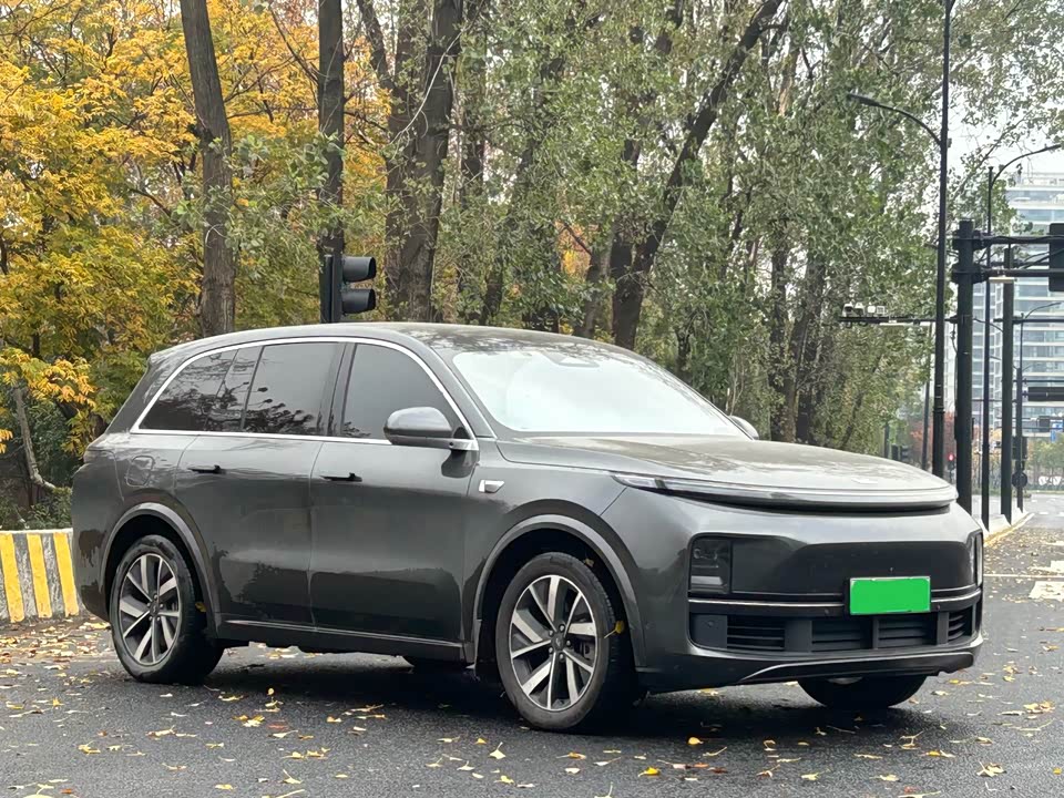 Li Auto Ideal L8