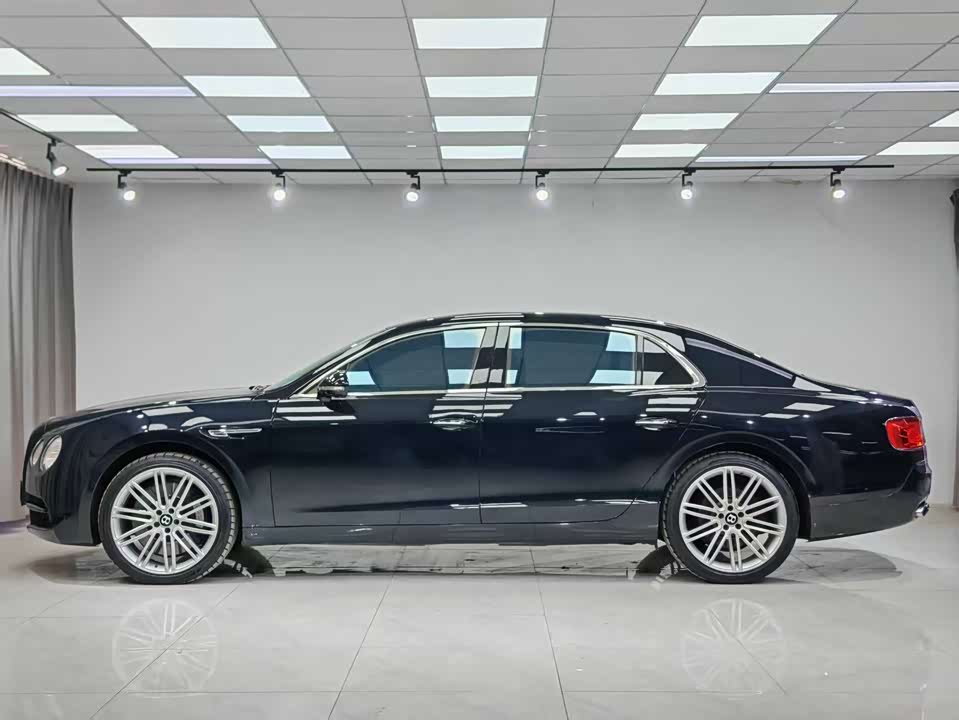 Bentley Flying