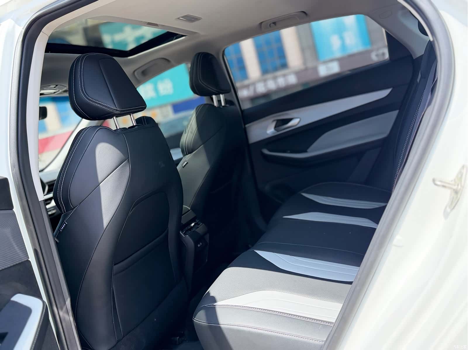 Geely Binray, 2024 9