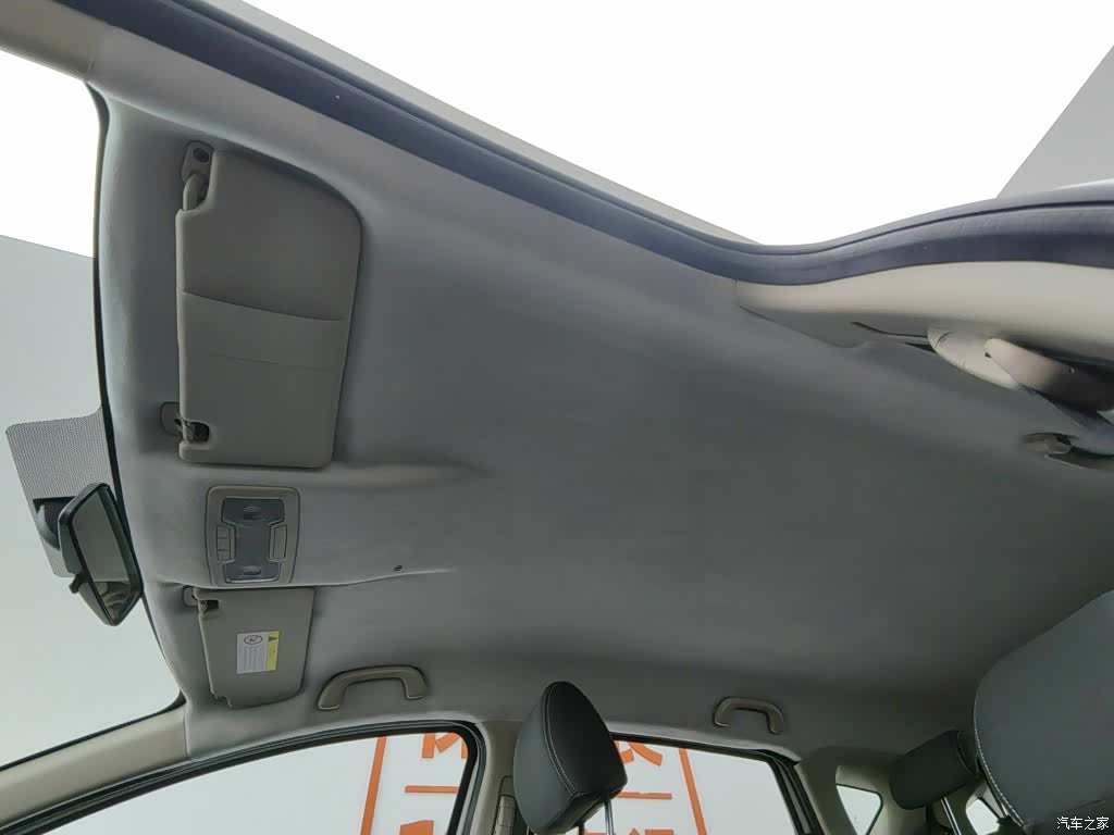 DongFeng AX3, 2016 14