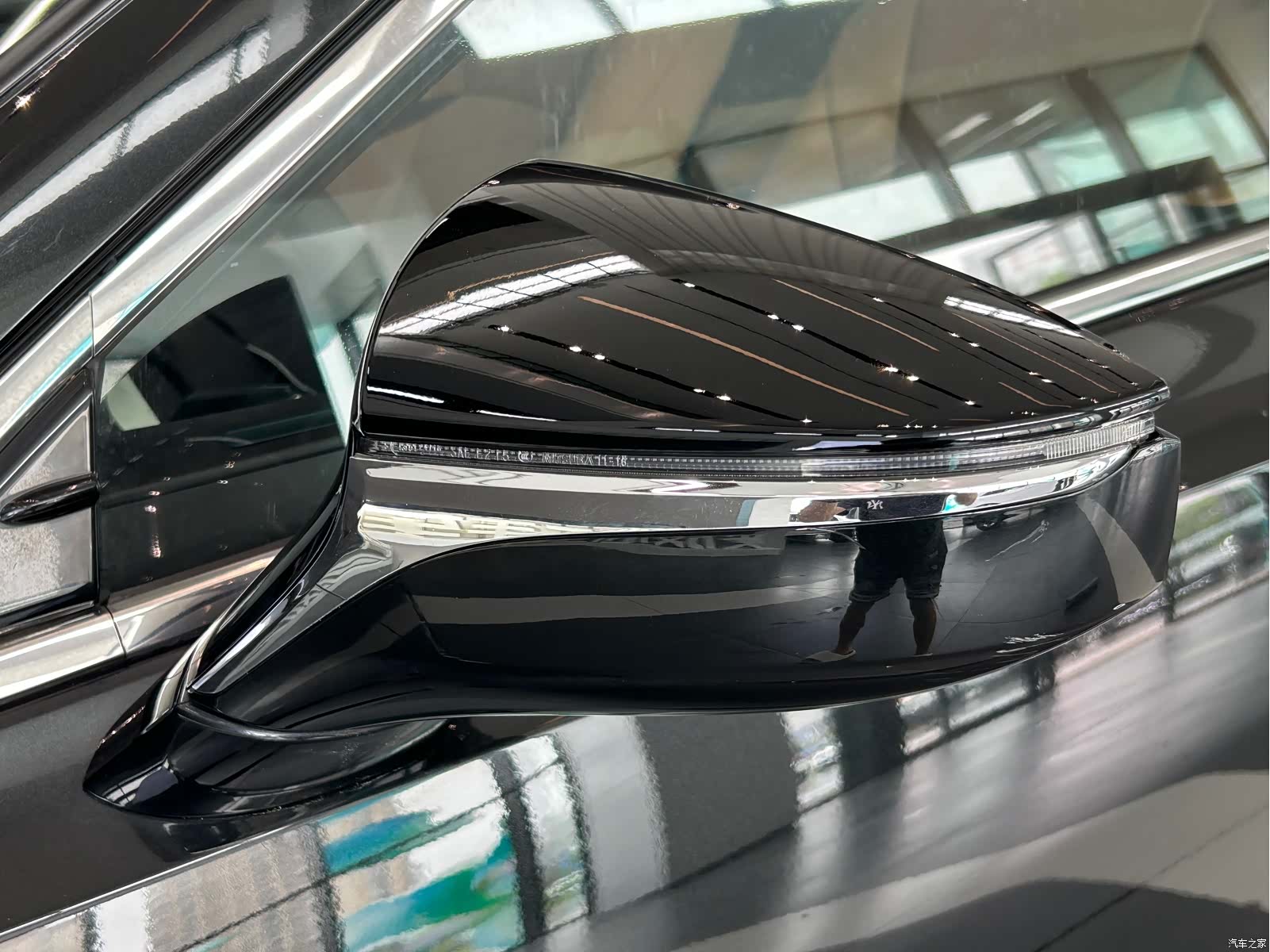 Lexus ES, 2018 16