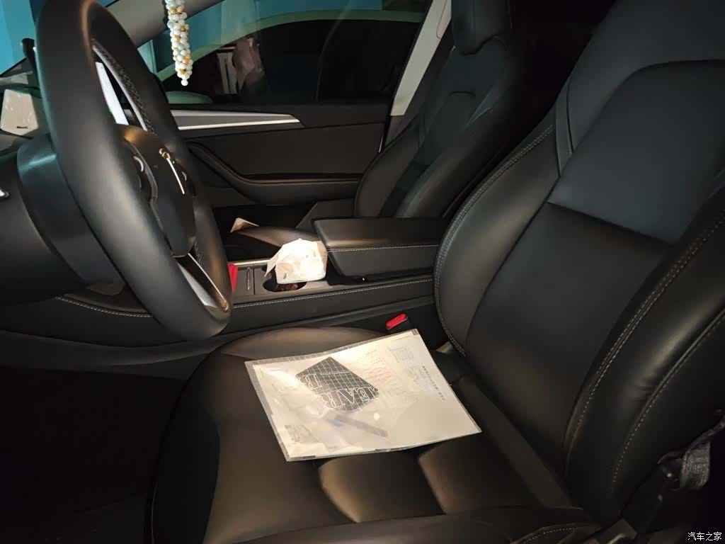 Tesla Model Y, 2024 8