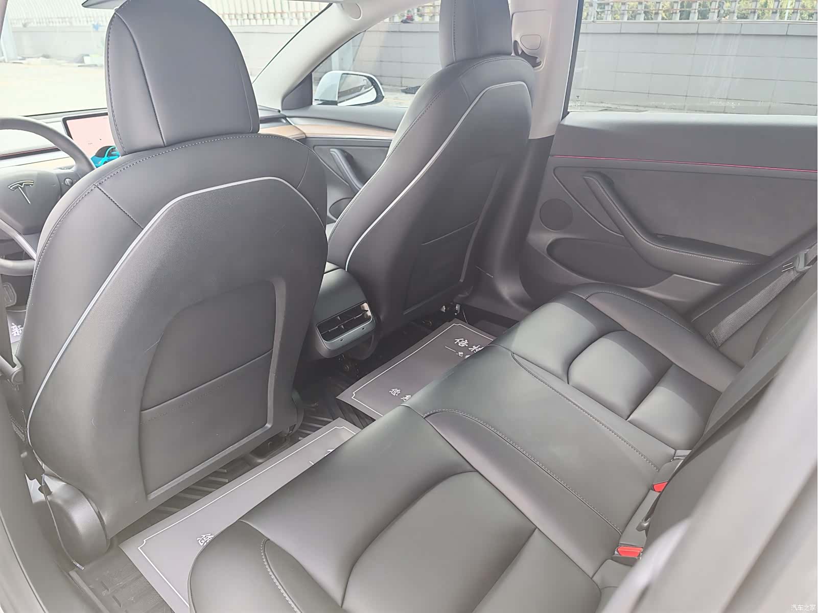 Tesla Model 3, 2022 21