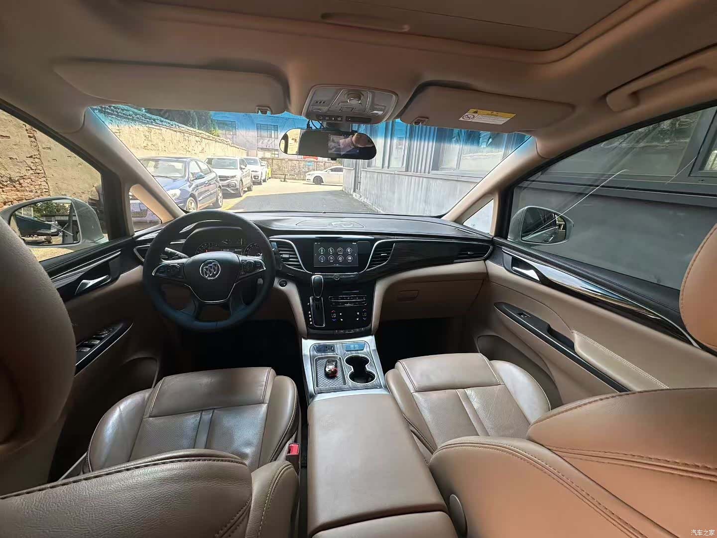 Buick GL8, 2018 7