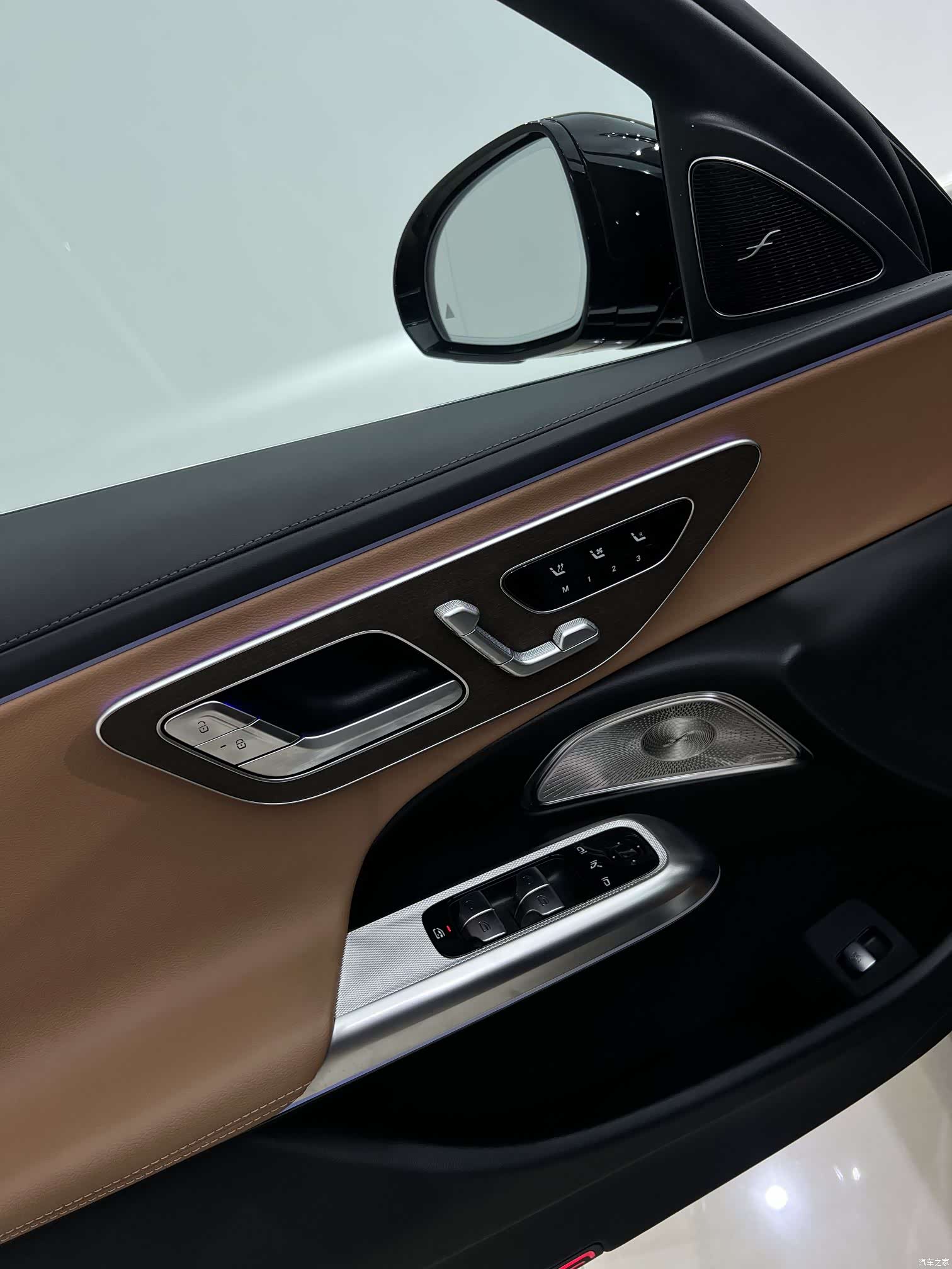 Mercedes-Benz E-Class, 2026 9