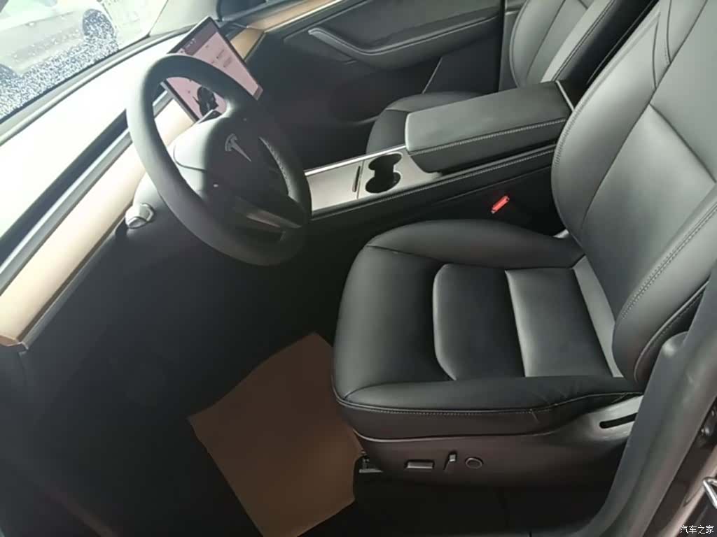 Tesla Model Y, 2021 15