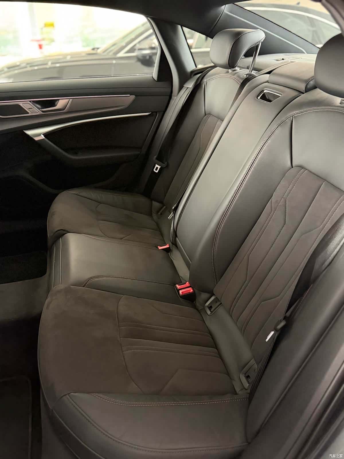 Audi A6L, 2024 10