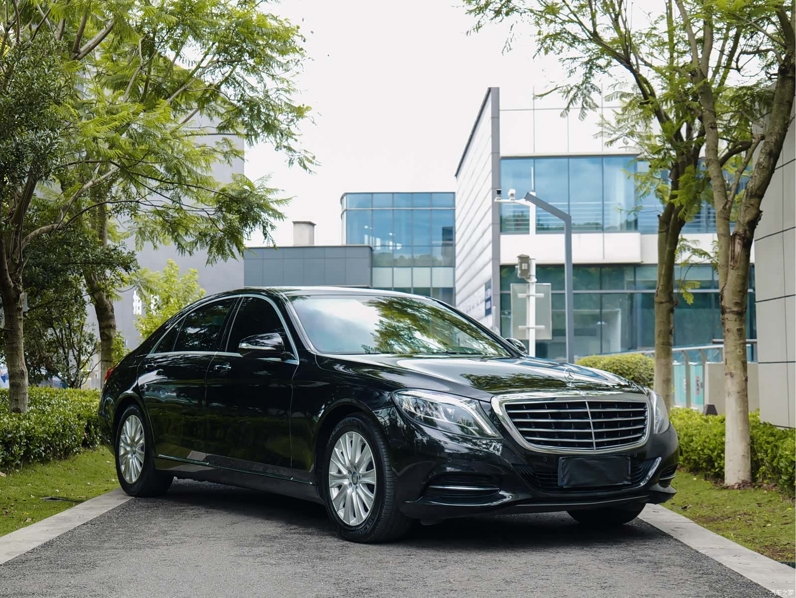 Mercedes-Benz S-Class, 2016 3