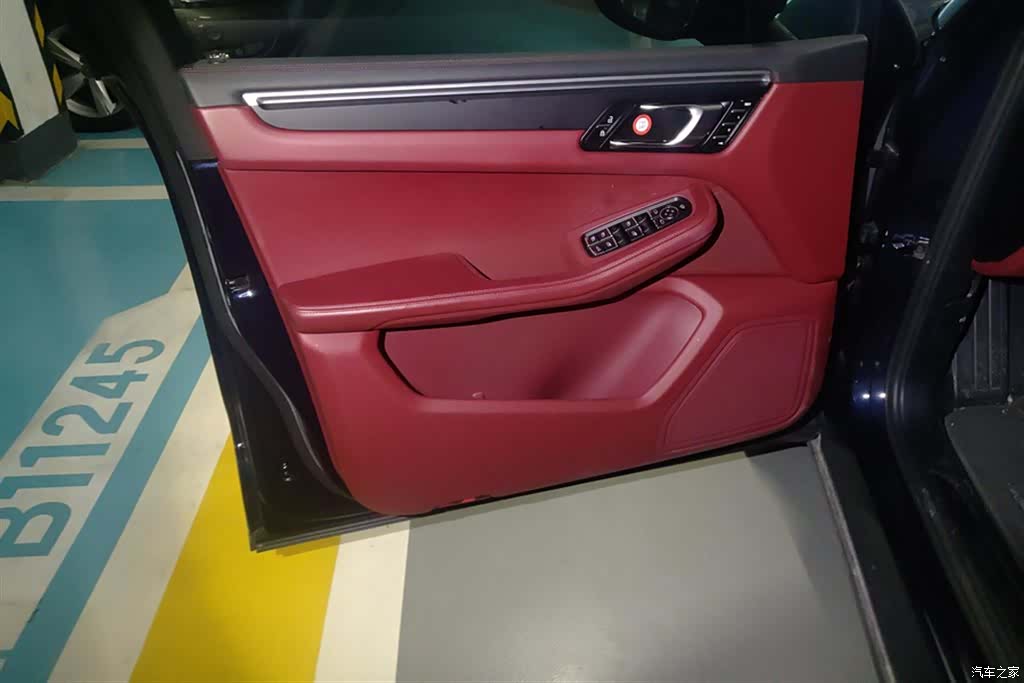 Porsche Macan, 2022 6