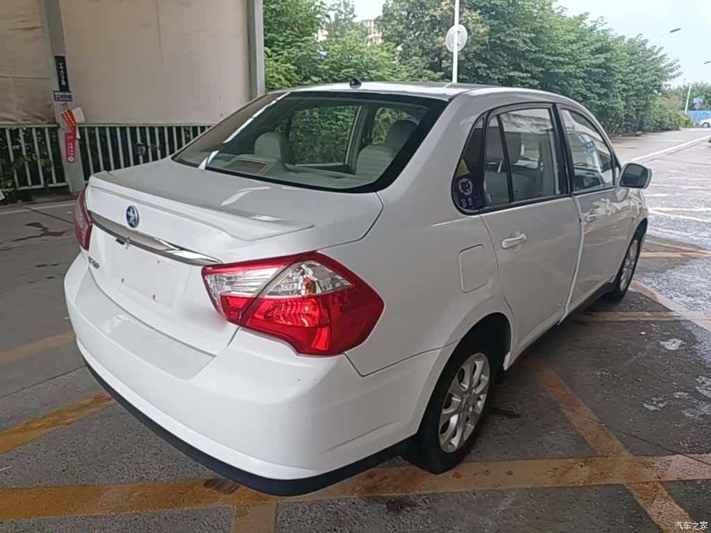 Nissan D50, 2015 7