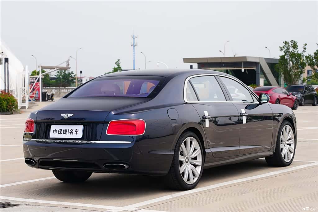 Bentley Flying Spur, 2016 23