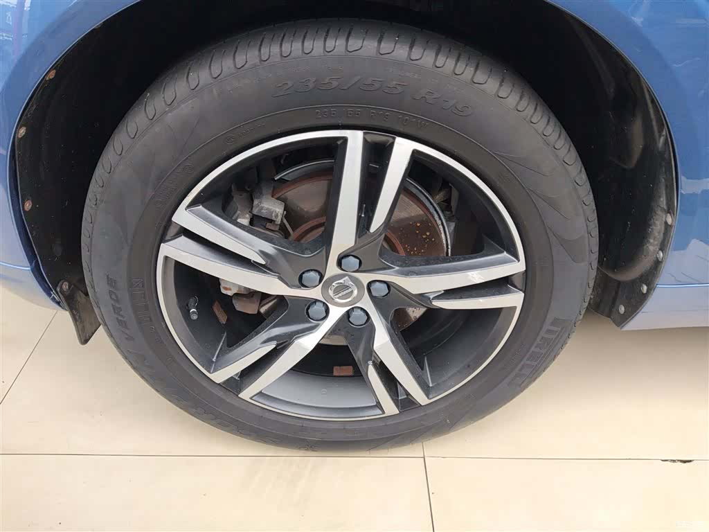Volvo XC60, 2018 25