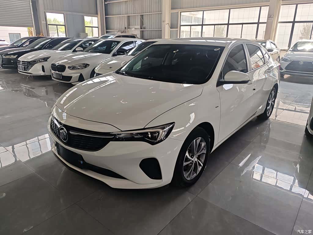 Buick Verano, 2023 1