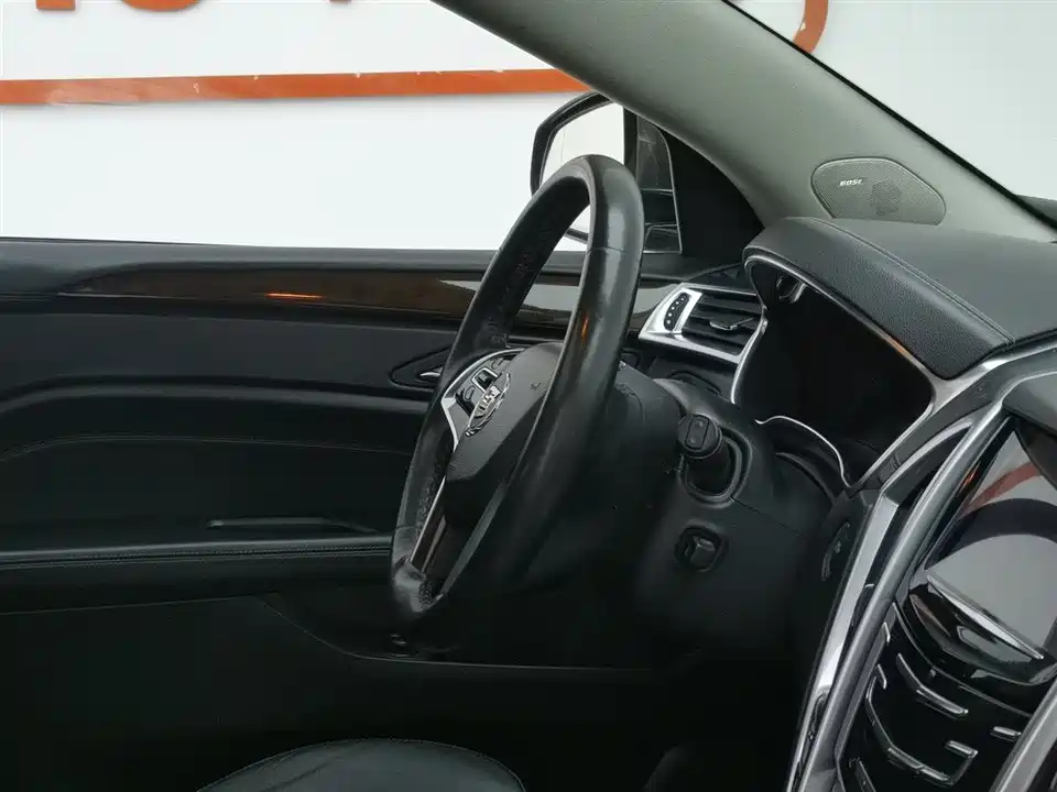 Cadillac SRX