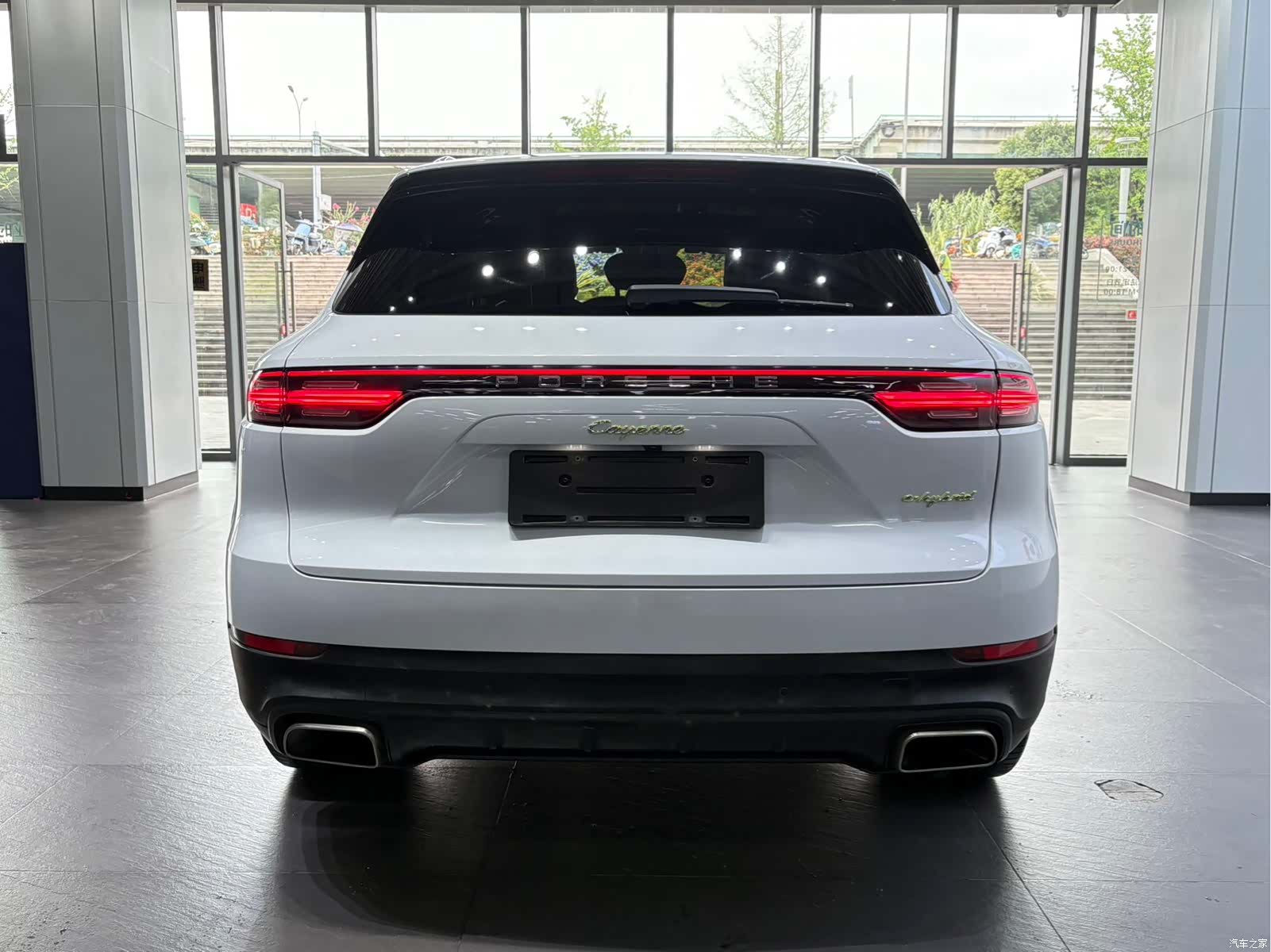 Porsche Cayenne, 2019 все фото