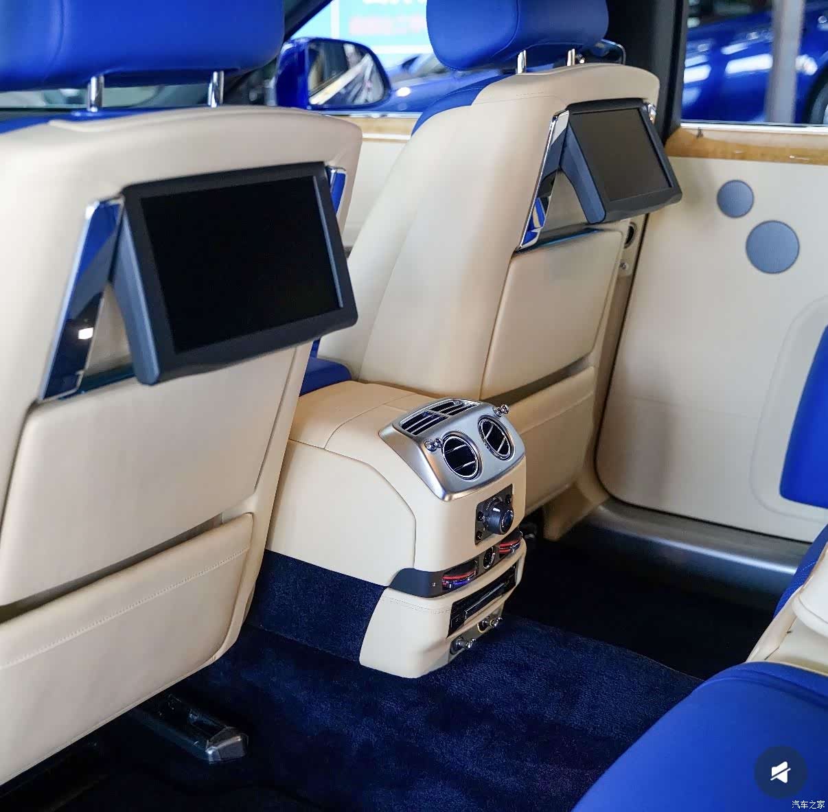 Rolls-Royce Ghost, 2019 9