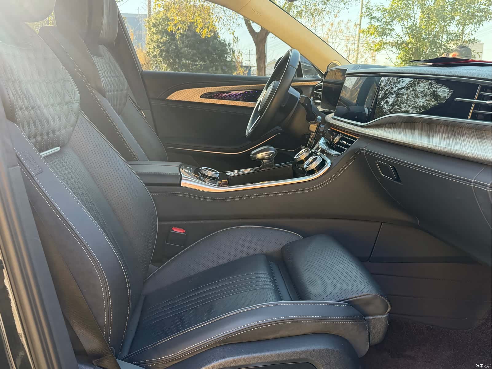 Hongqi H9, 2021 14