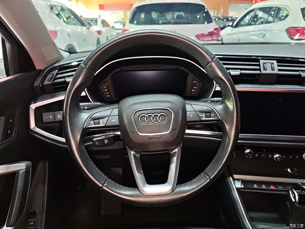 Audi Q3, 2021 23