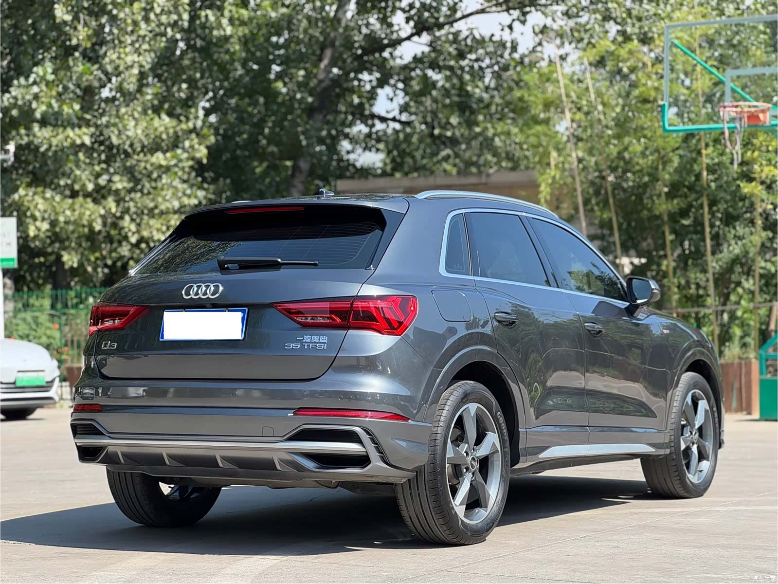 Audi Q3, 2023 4