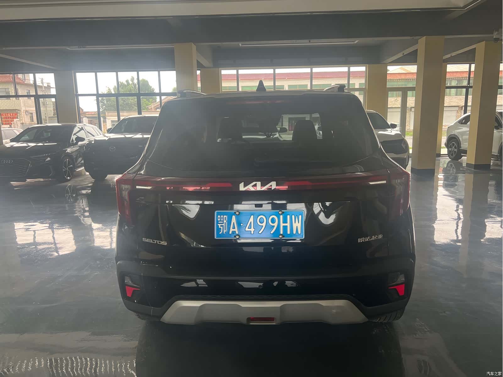 Kia Seltos, 2023 3