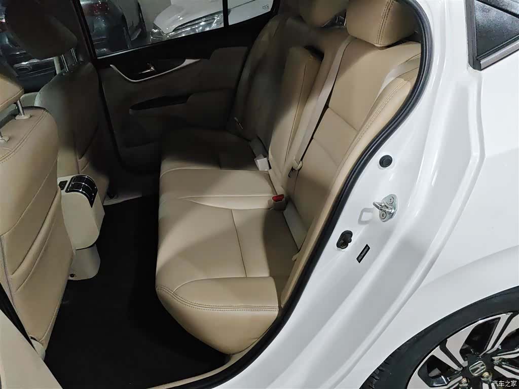 Honda Crider, 2016 13