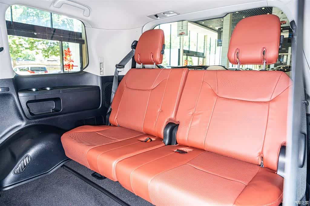 Lexus LX, 2022 17