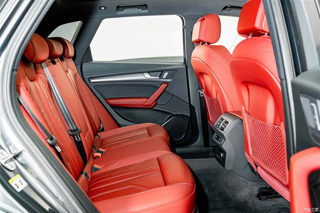 Audi Q5L, 2024 21