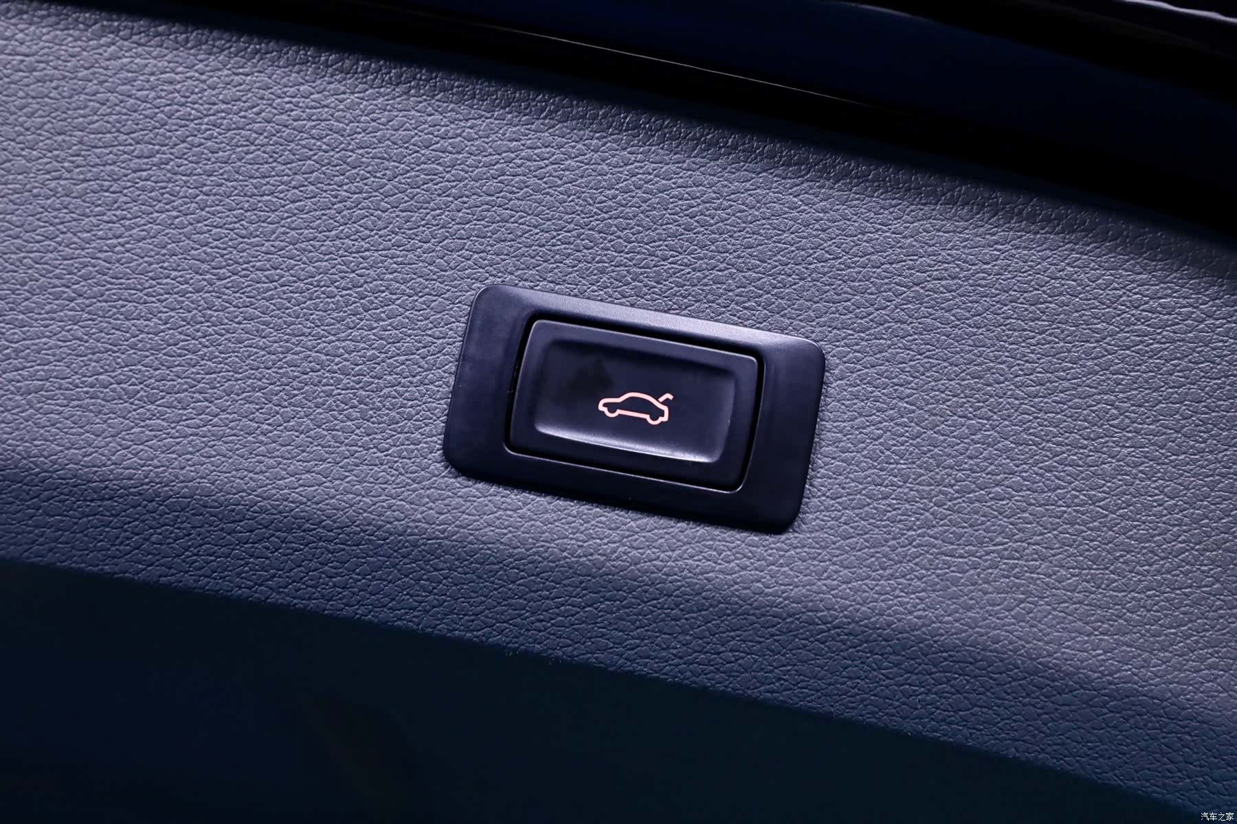 Audi Q7, 2014 7