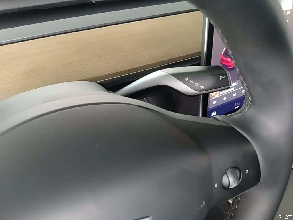 Tesla Model Y, 2023 14