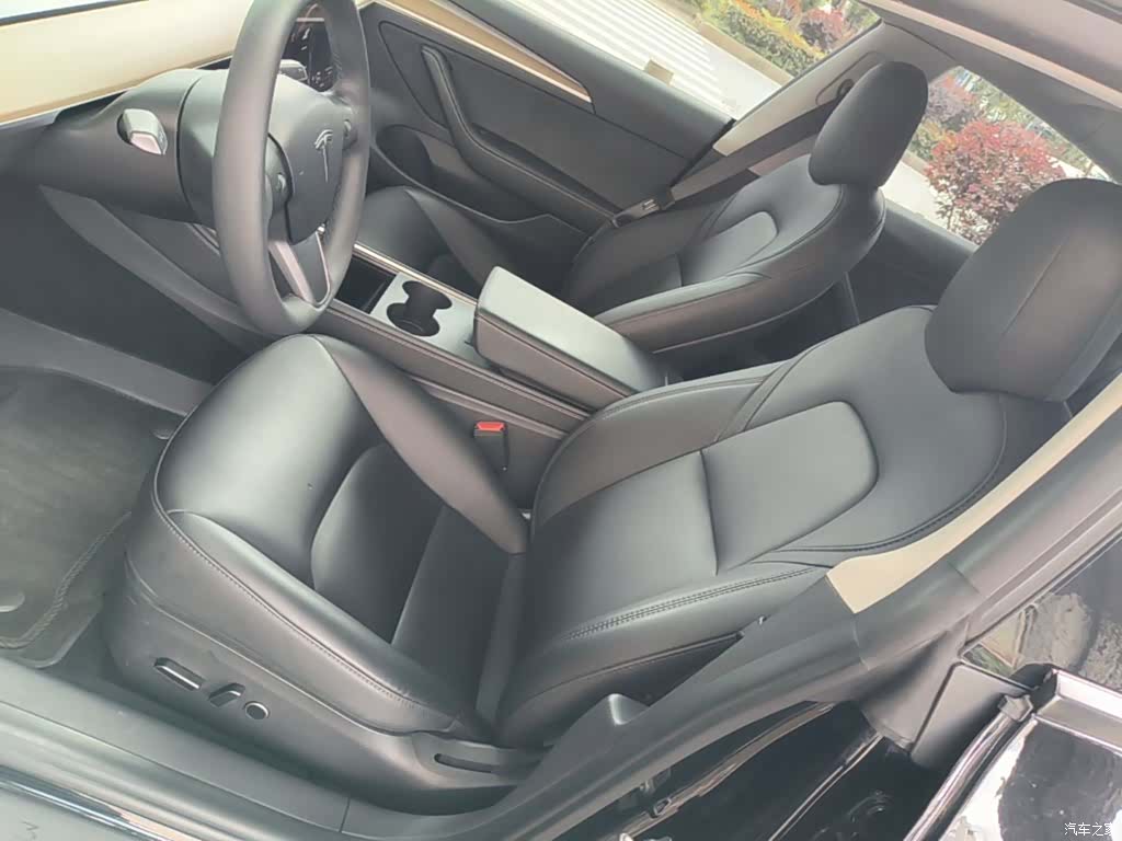 Tesla Model 3, 2023 15
