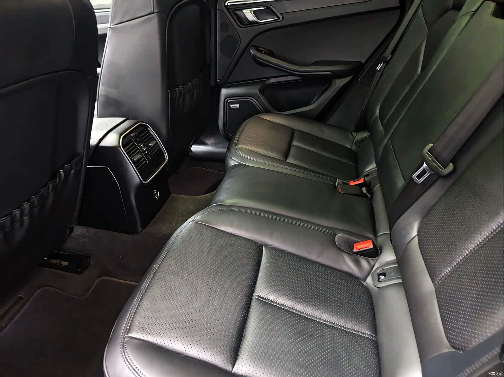 Porsche Macan, 2023 18