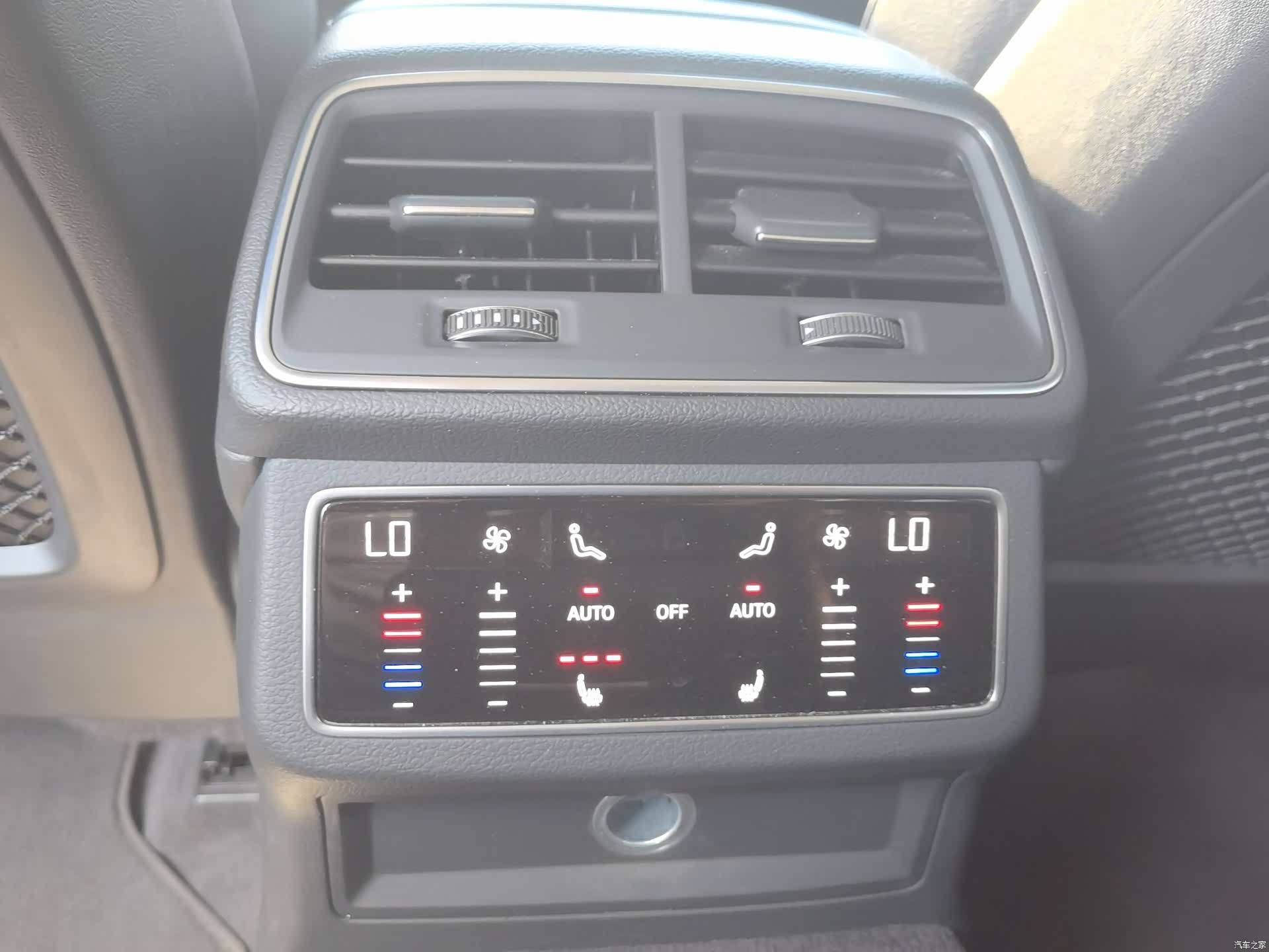 Audi A6L, 2021 11