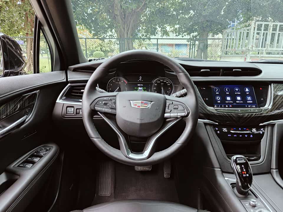 Cadillac XT6