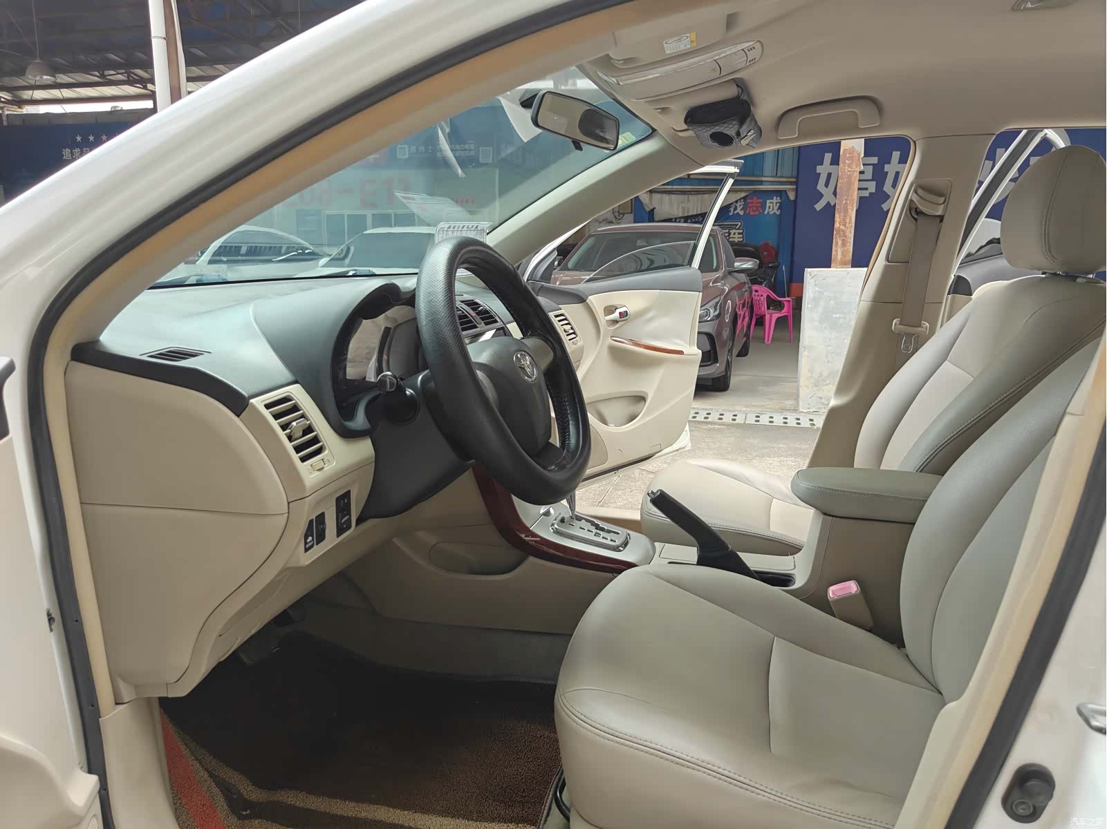 Toyota Corolla, 2013 все фото