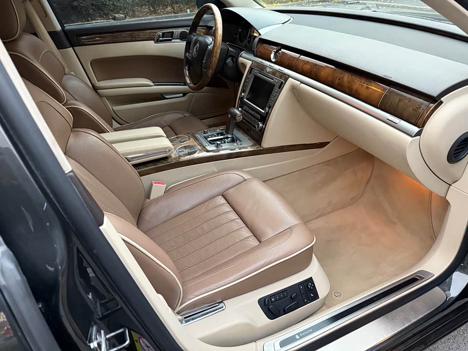 Volkswagen Phaeton