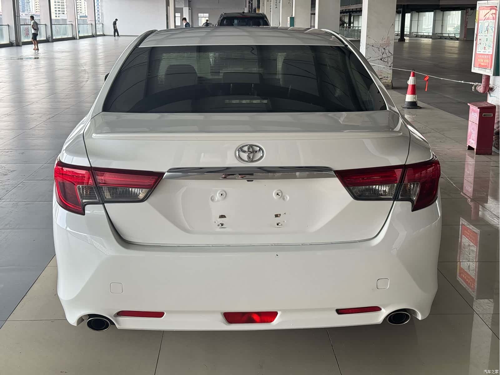 Toyota 2.5V, 2017 все фото
