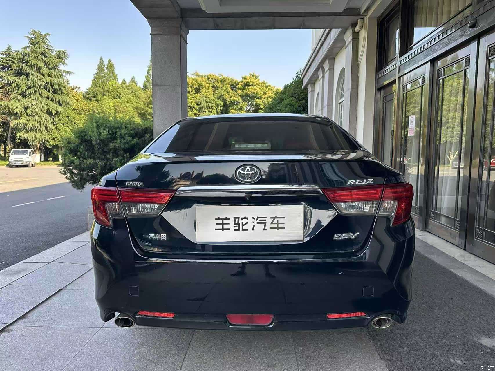 Toyota 2.5V, 2016 6
