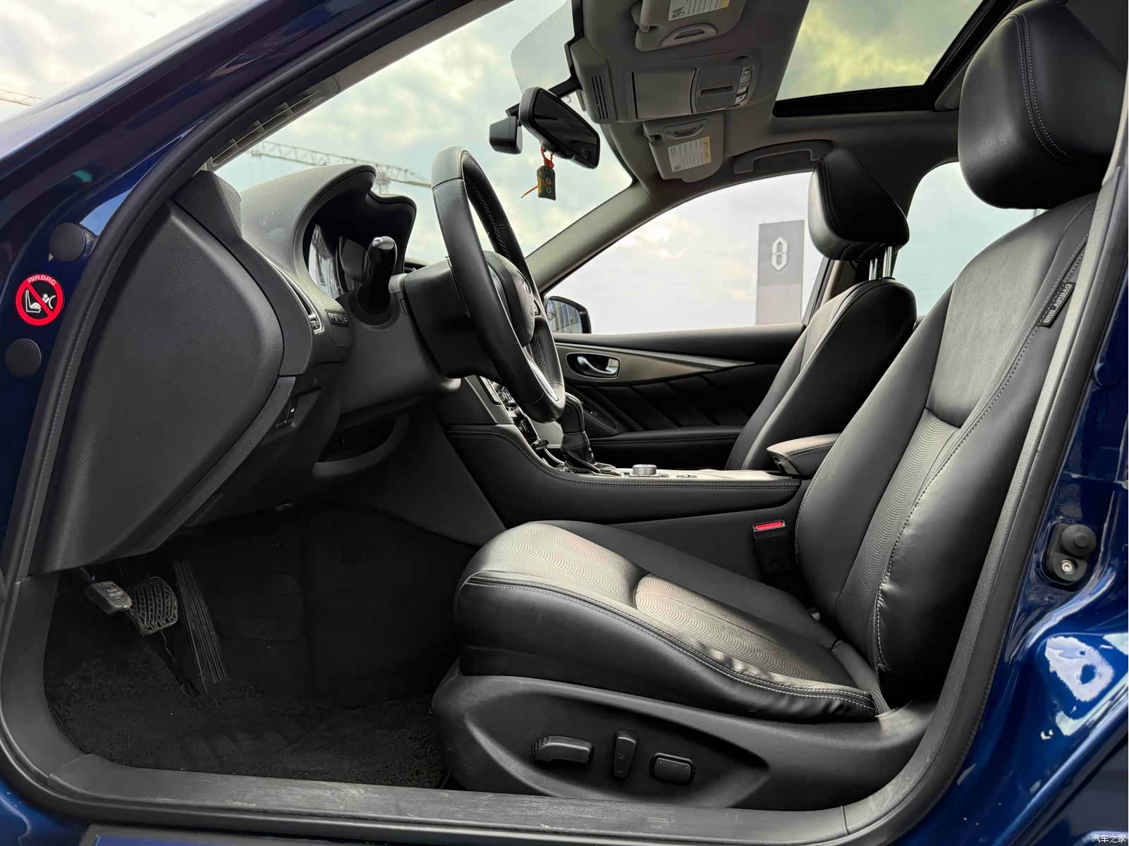 Infiniti Q50L, 2019 все фото