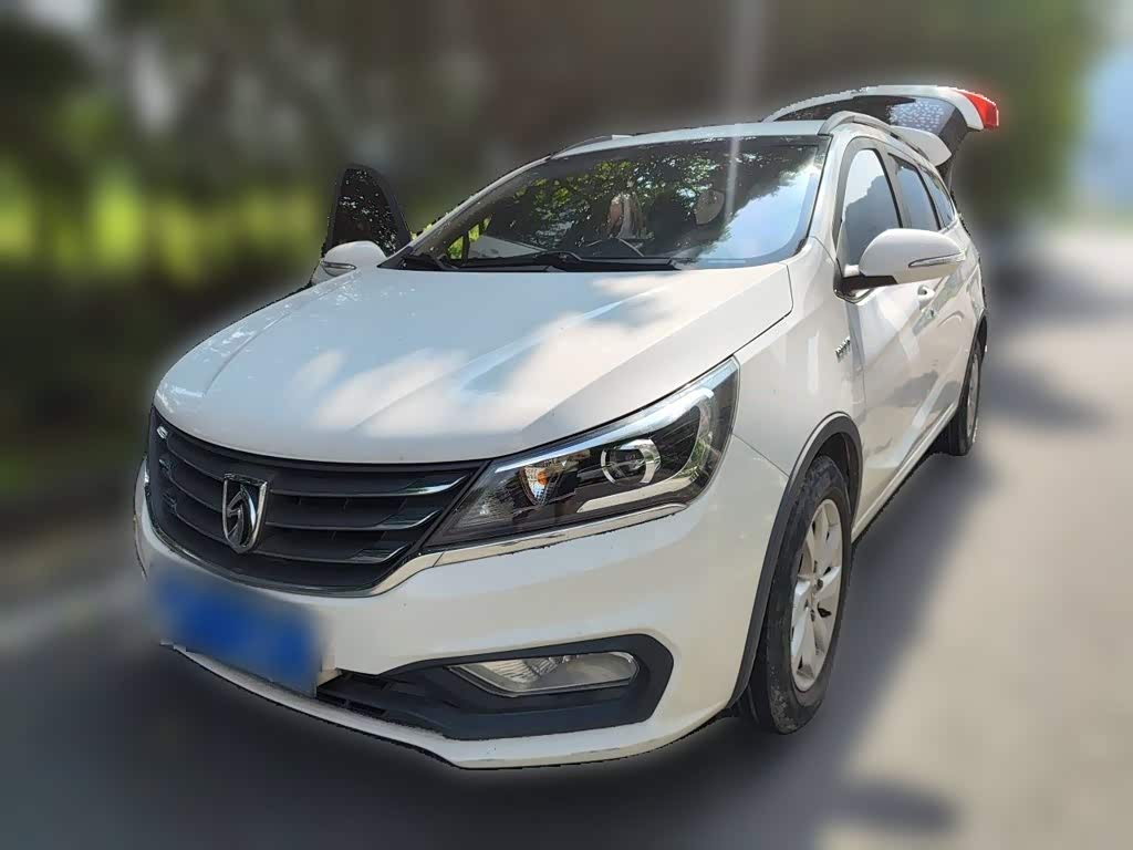Baojun 310W 2017 1.5L MT Fashion V