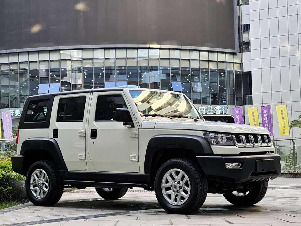 Beijing BJ40